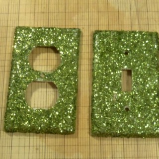 How To Make Glitter Switch Plates - A Tutorial