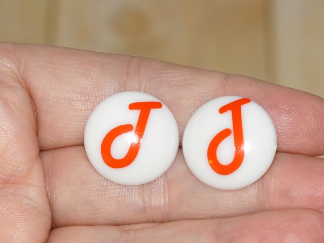 How to Make Monogram Earrings