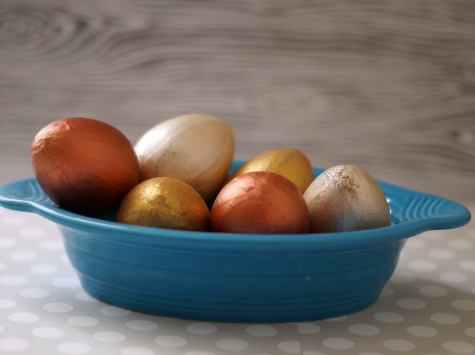 easy faux gilded easter eggs in blue 2