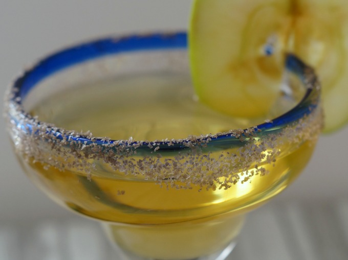 smoked apple margarita close up