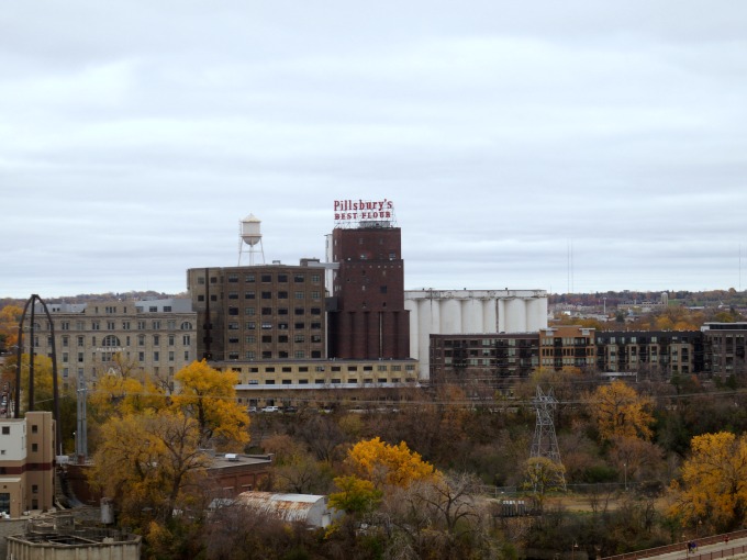 Pillsbury Mill A building in Minneapolis St Paul, Mn