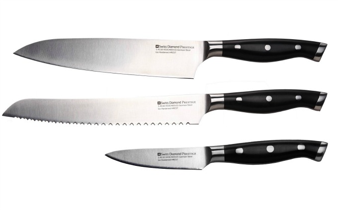 This 3 piece set of Swiss Diamond knives make a great gift.
