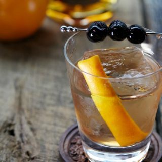 Learn how to make a proper Old Fashioned cocktail