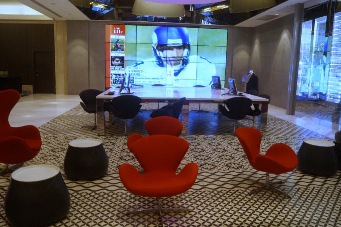 Lobby of the Radisson Blu Minneapolis hotel