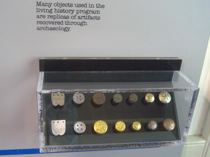 Excavated buttons and reproductions from Fort Snelling