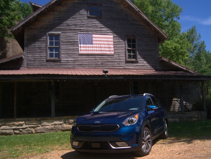 2017 Kia Niro Hybrid Crossover