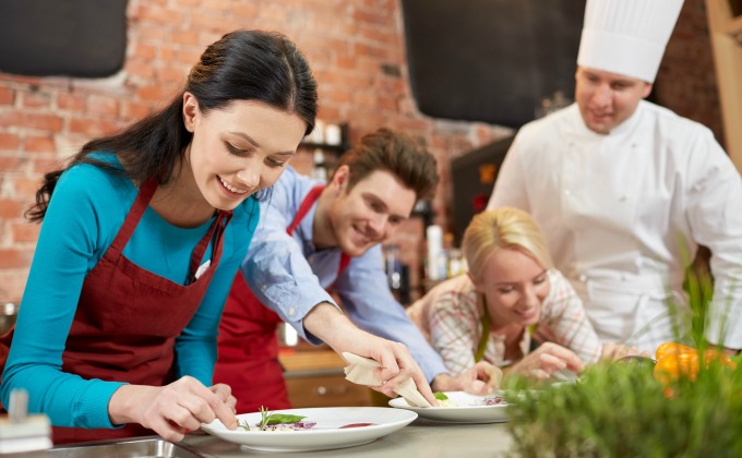 How to make extra money teaching cooking classes