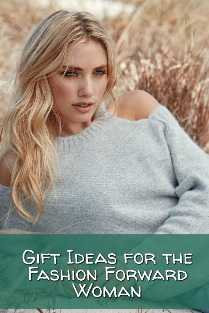 We all know a woman that loves fashion and style. Get them something amazing for a gift. Check out our list of some of the best gift ideas we've seen