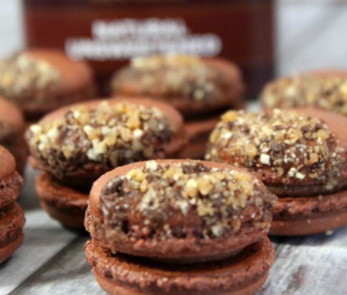 Amazing Chocolate Toffee Macarons