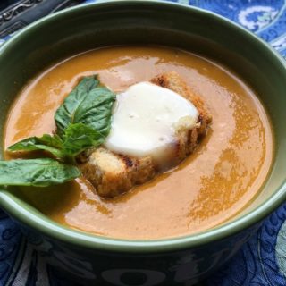 Roasted tomato soup with grilled cheese croutons recipe