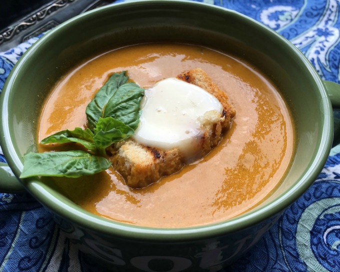 Roasted tomato soup with grilled cheese croutons recipe