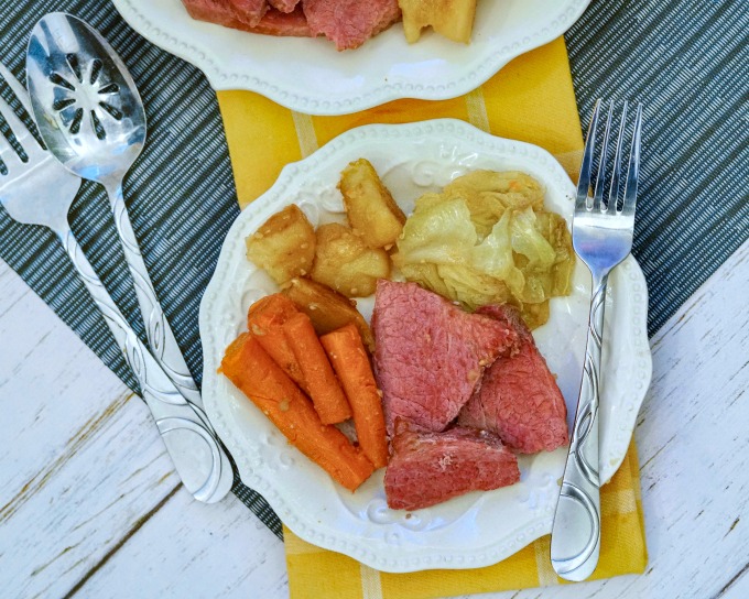 slow cooker corned beef and vegetables recipe
