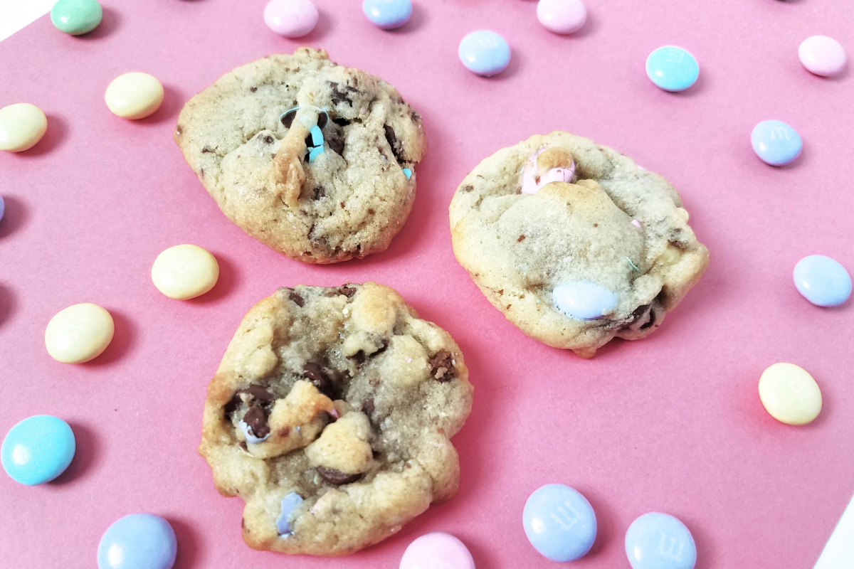 M&M Chocolate Chip Walnut Cookies