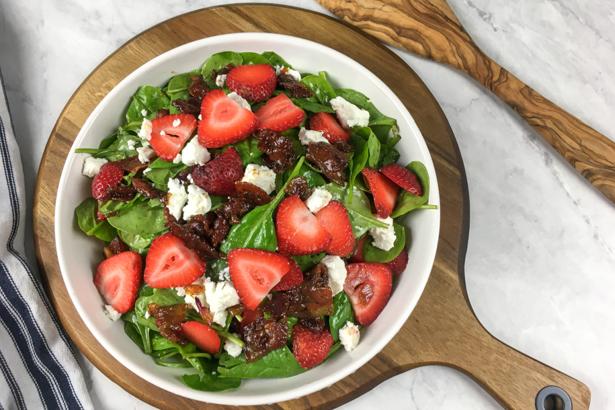 Wilted Spinach salad with hot bacon dressing
