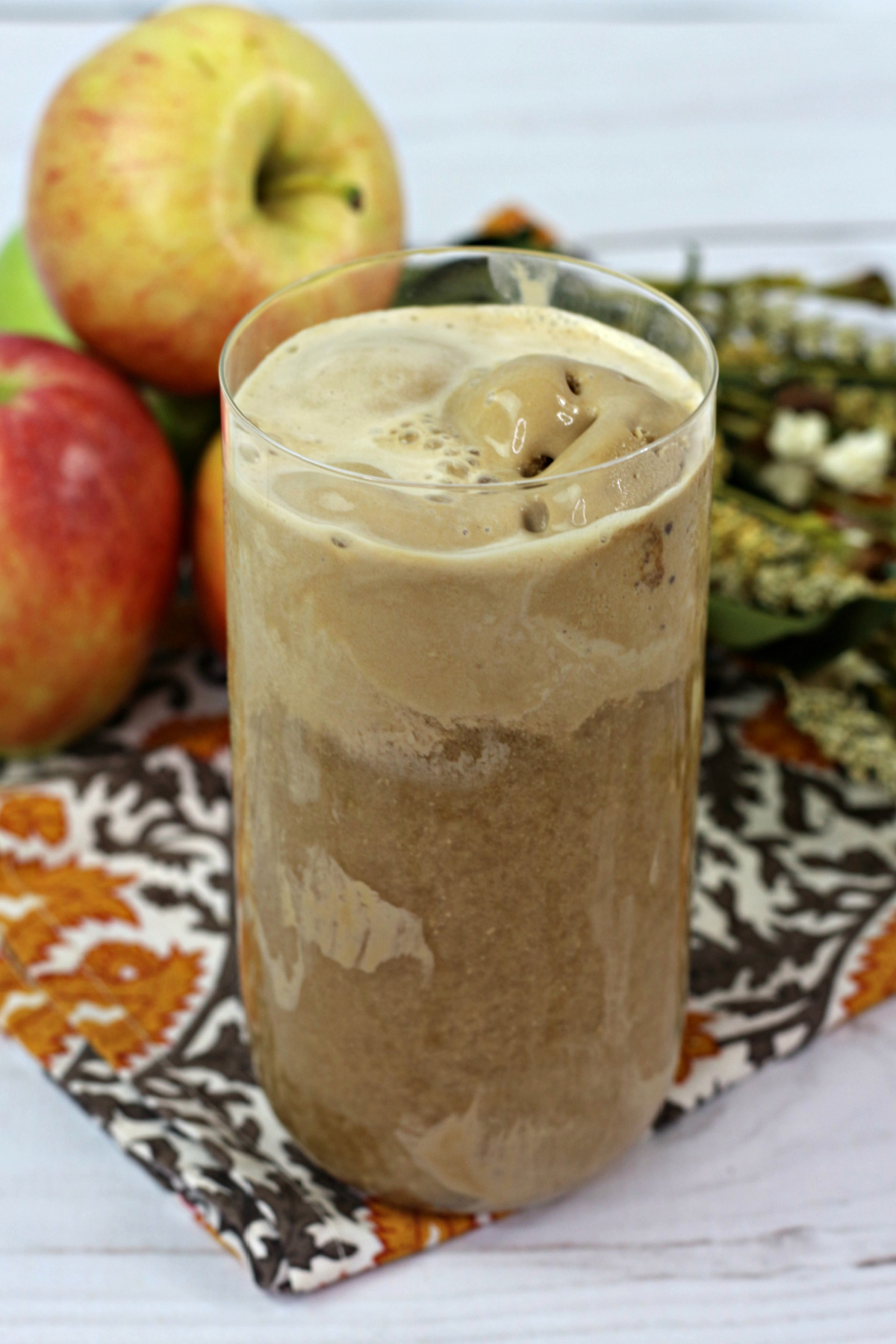 How to make a caramel apple cider float