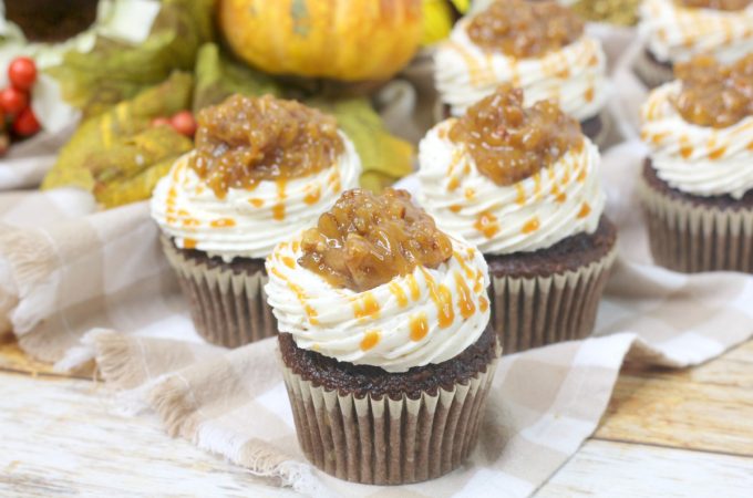 chocolate pecan pie cupcakes