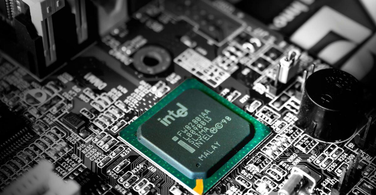 Intel computer processor in selective color photography