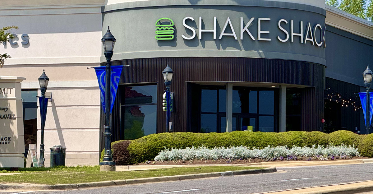 A Shake Shack restaurant at The Summit shopping mall in Birmingham Alabama