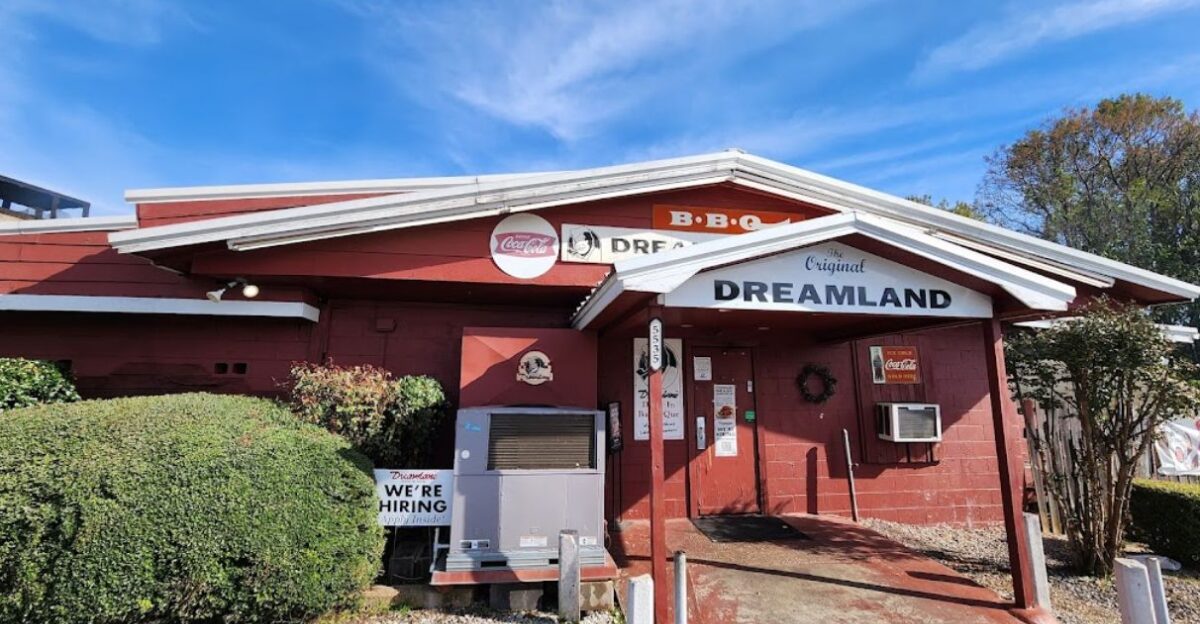 The Ribs From Dreamland Bar-B-Que In Alabama Have A Cult Following And There s A Reason Why by OnlyInYourState