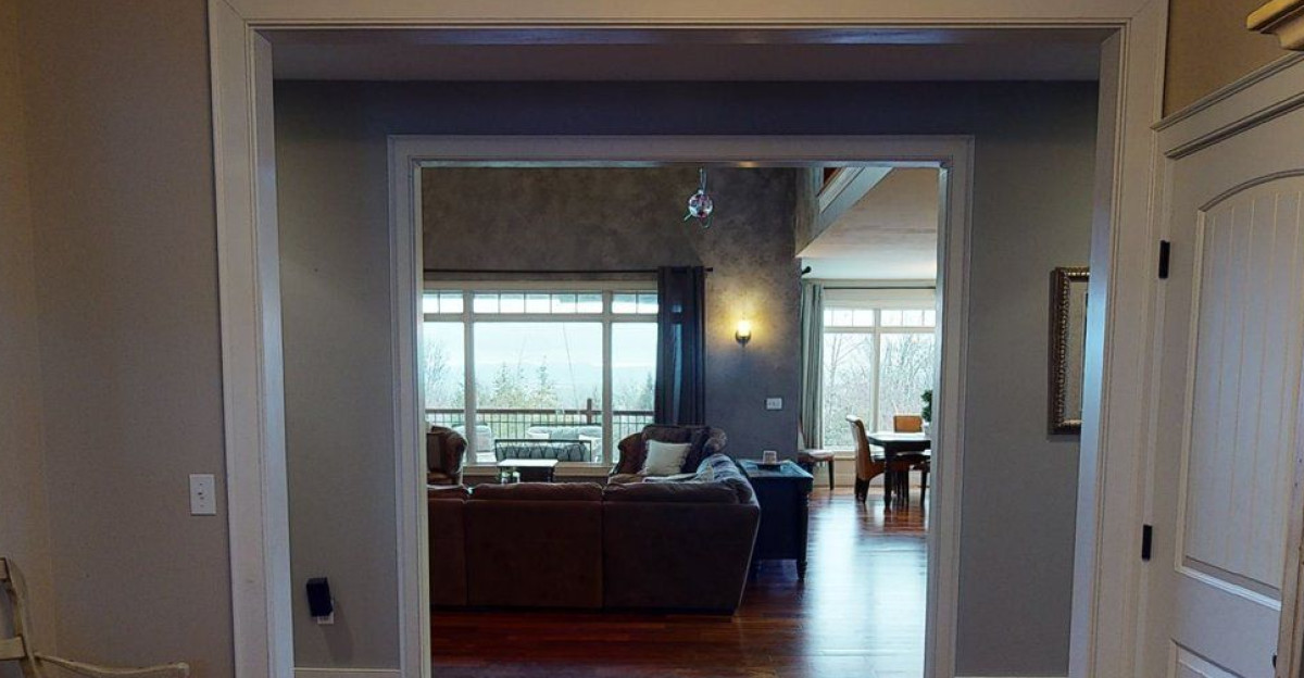Explore 1114 Ledgewood Dr Williston VT 05495 USA in 3D by Heather O Neill