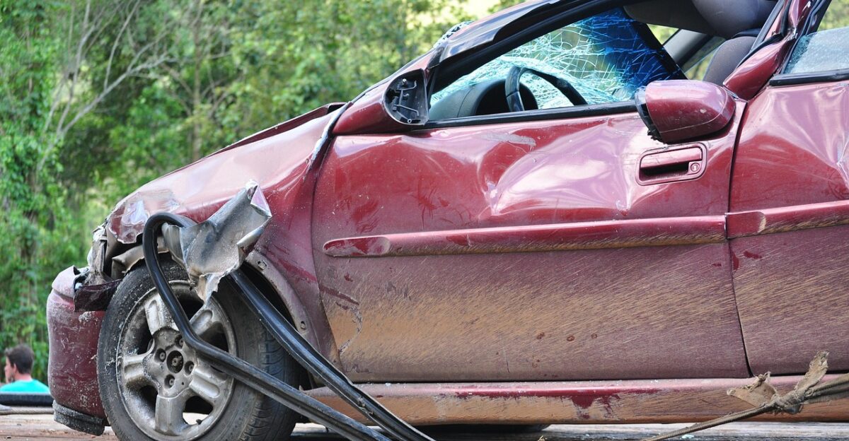 crash car car crash accident vehicle car wallpapers transportation broken automobile insurance traffic danger collision highway dangerous