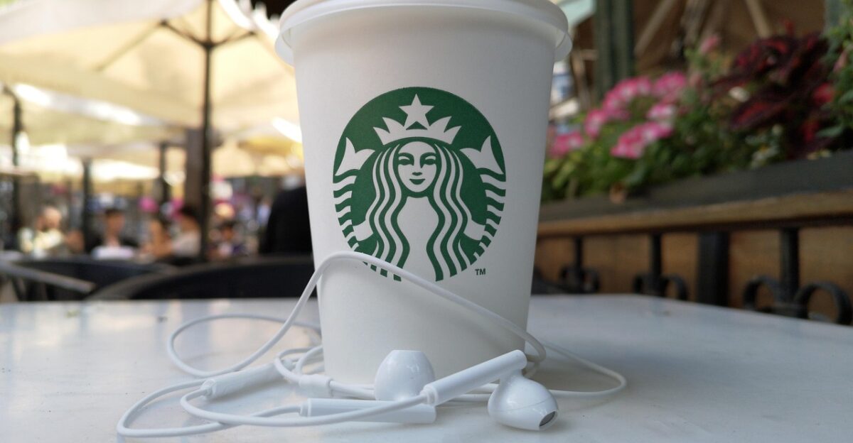 coffee hot morning cup drink caffeine breakfast cappuccino espresso food aroma fresh taste restaurant coffee cup latte table good morning cafe music headphone starbucks