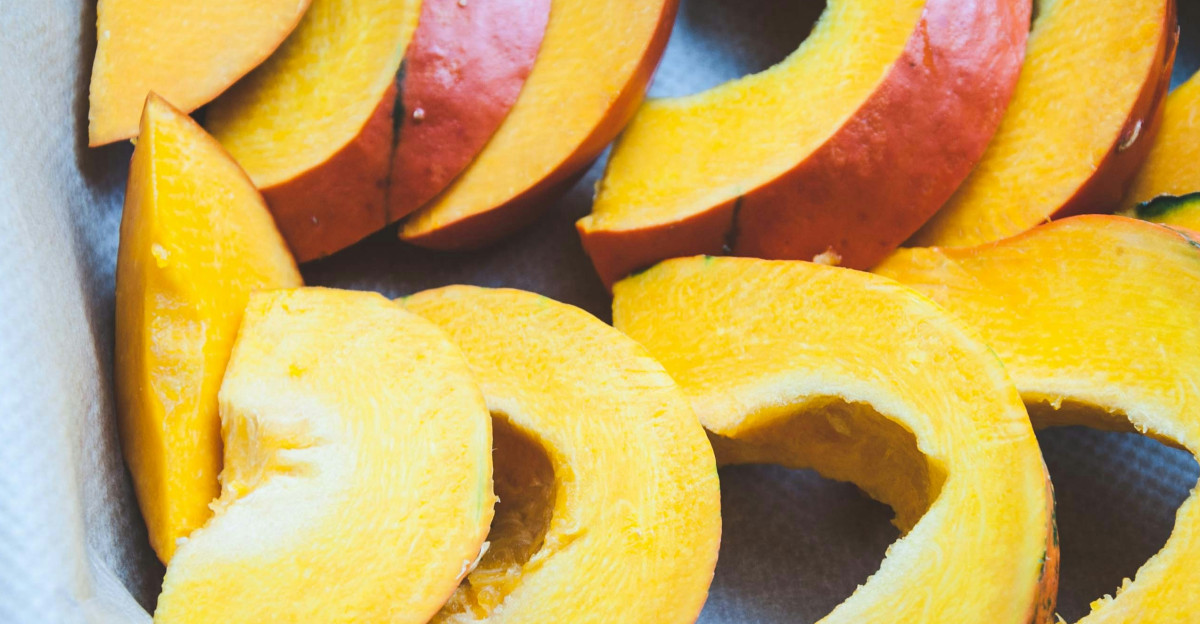 sliced fruit on black tray