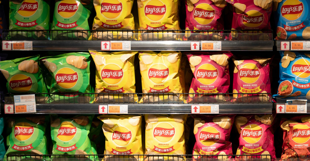 a display in a store filled with lots of chips