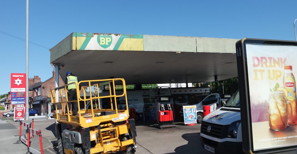 Rebranding of garage reveals old BP logo
