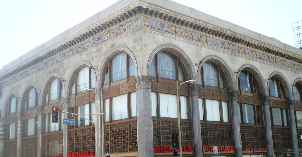 Young s Market Company Building - Wikipedia